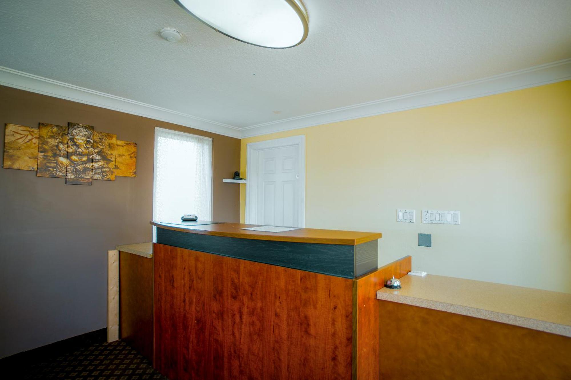 Faulds Motel Сарния Экстерьер фото